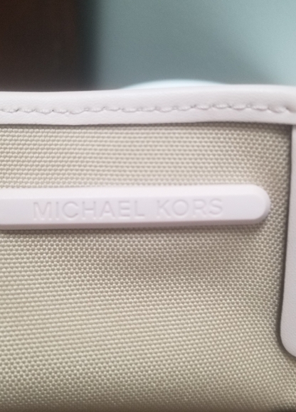 Michael Kors Jodie Mini Tote NWOT - Picture 5 of 7